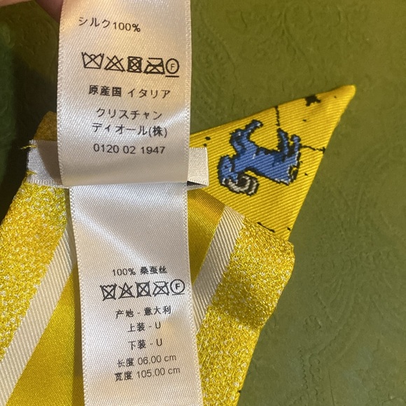 CHRISTIAN DIOR Silk Pixel Zodiac Mitzah Scarf Yellow Multicolor - Picture 3 of 4